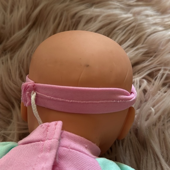 Cute Doll with magnetic soother - Picture 5 of 7